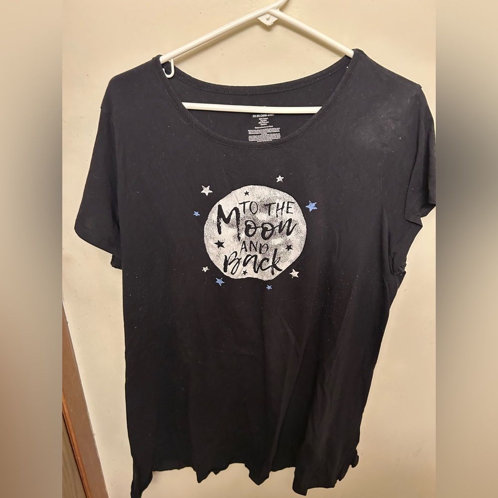 Secret Treasures night tee, knee length, gently worn, sz 2x-3x, 20W to 24W.